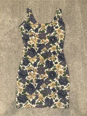 Floral Scoop-Neck Vintage Mini Dress in Purple and Cream Yellow